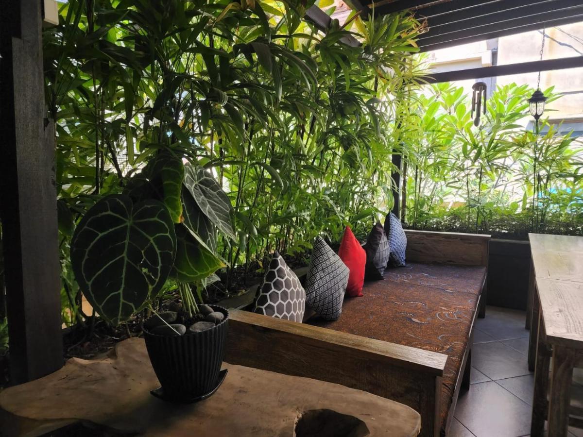 Mai Malu Apartman Pulukan Kültér fotó